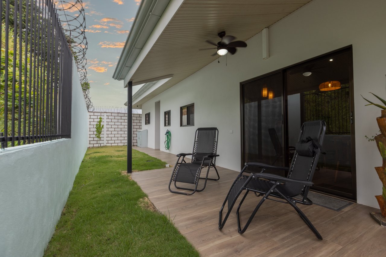Turnkey Modern Home Near Quepos Marina – Move-In Ready! 2BDR&2BATHS