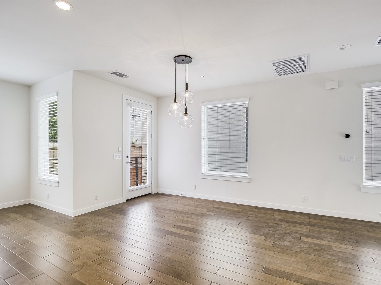 2301 Bluebonnet Lane #12