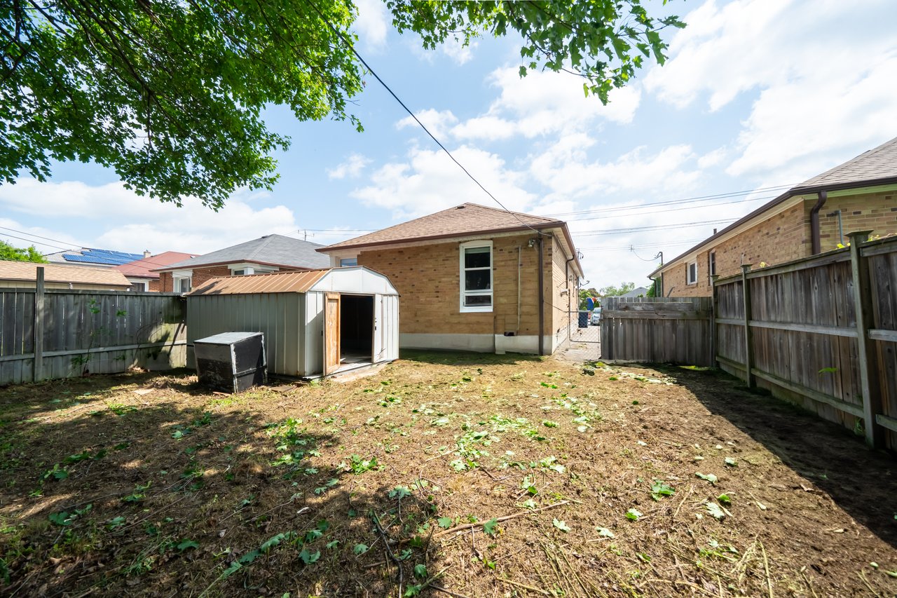 1592 Pharmacy Ave 