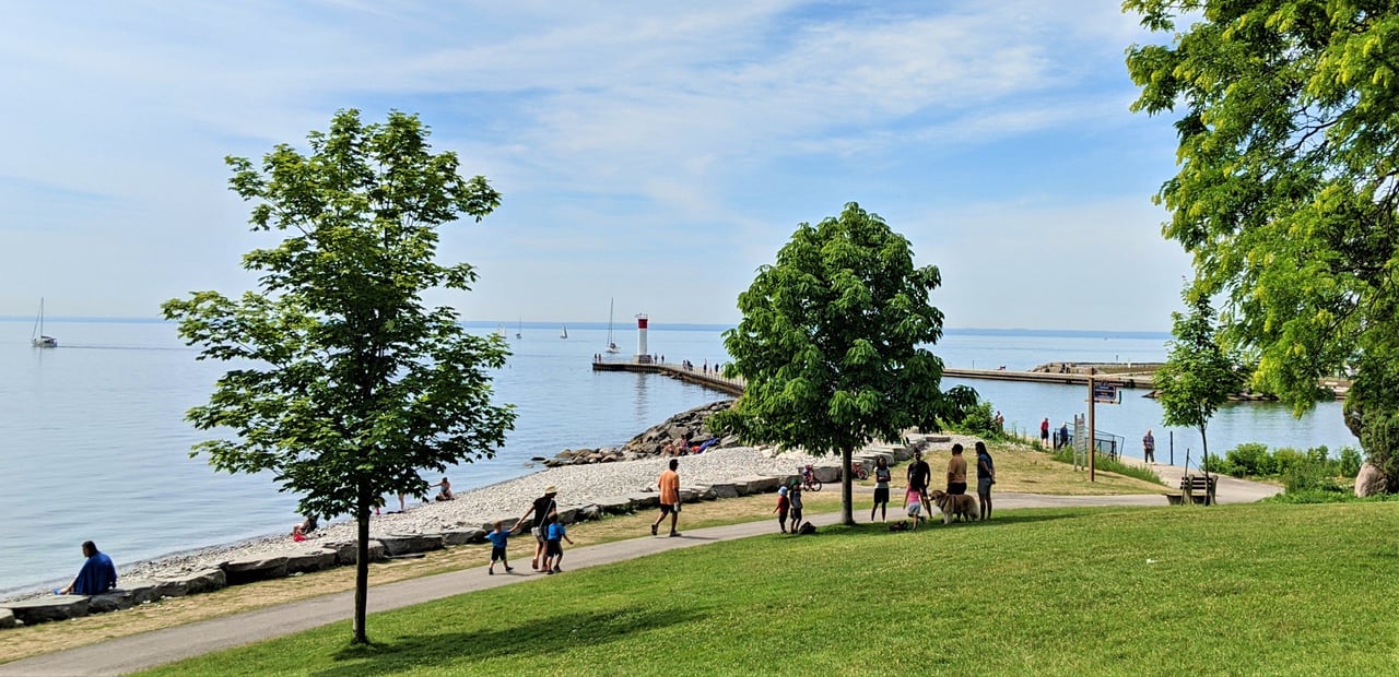 Living the Good Life in Oakville’s Lakeshore Area