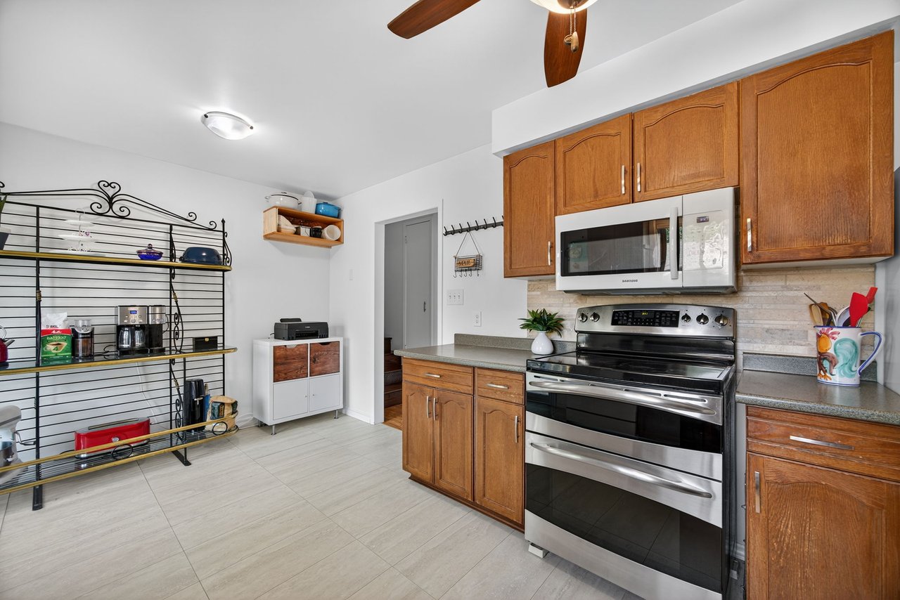 242 East Street, East Gwillimbury