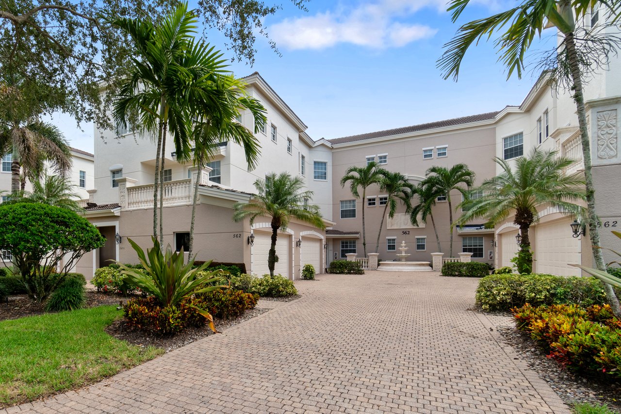 562 Avellino Isles CIR # 201
