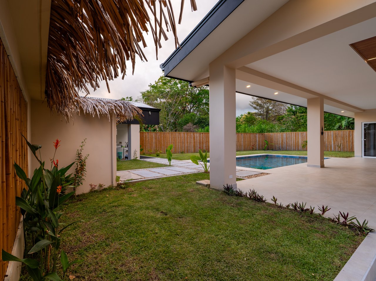Refined Tropical Home in Uvita, Costa Rica | Walk to Beach & Parque Nacional Marino Ballena