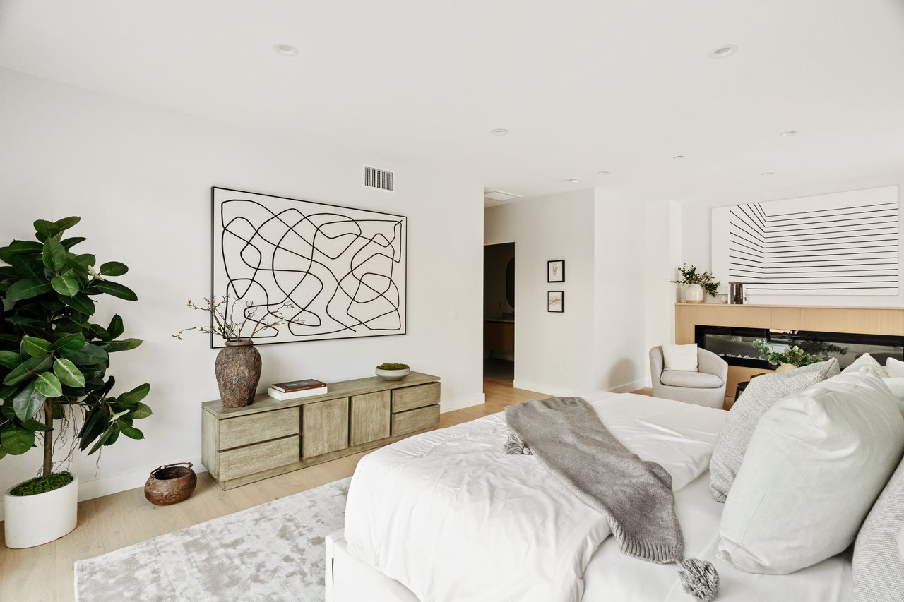 Ambrosia at Hillhurst