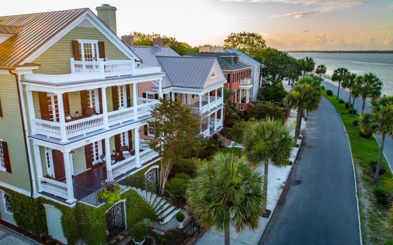For Sale – Luxury Waterfront Homes