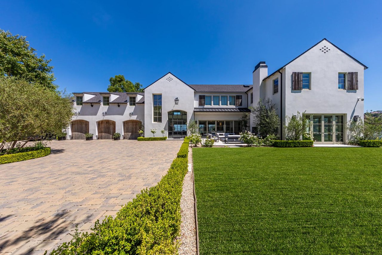 11951 Pinnacle Pl, Beverly Hills