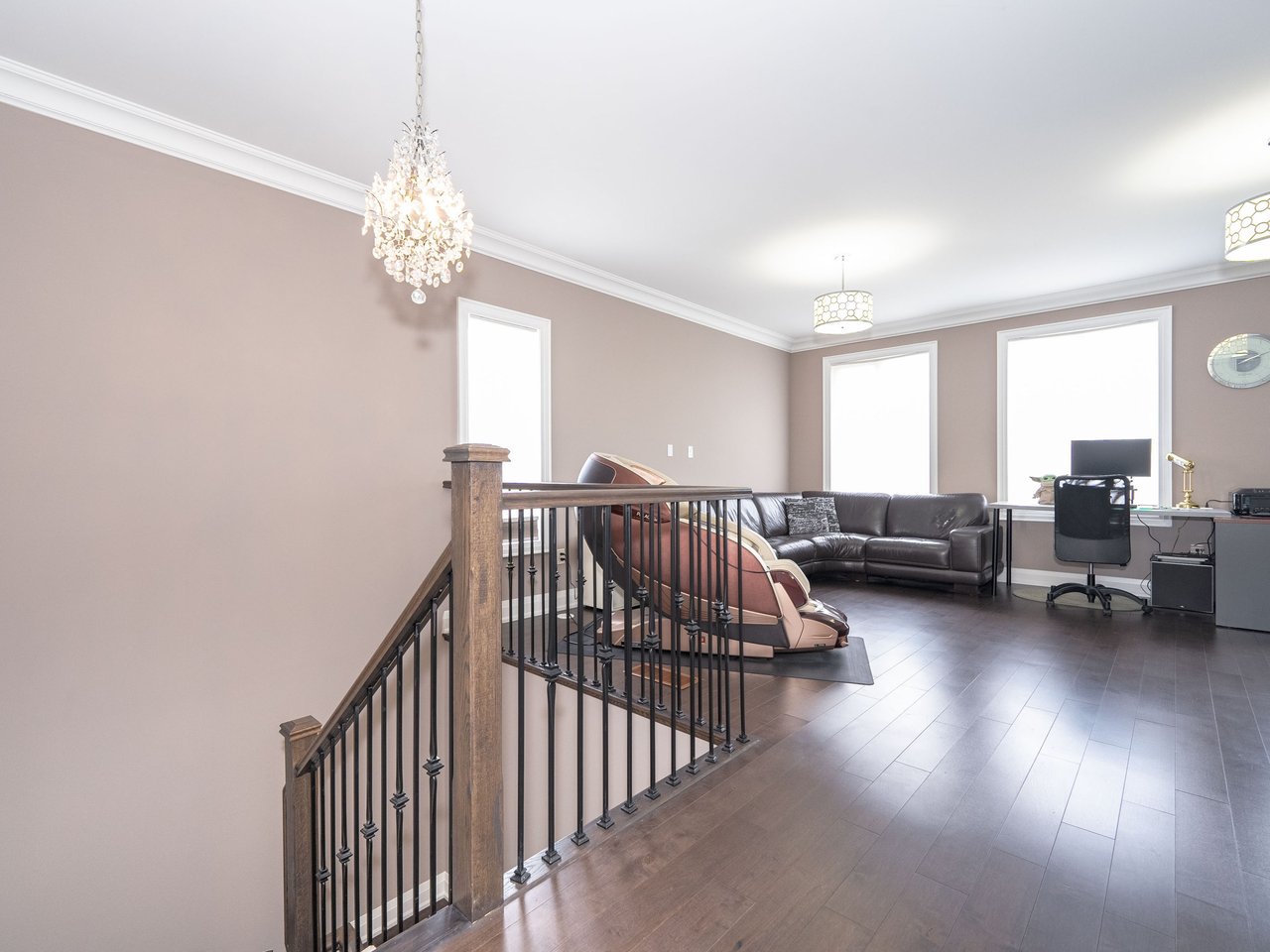 6 Point Pelee Lane