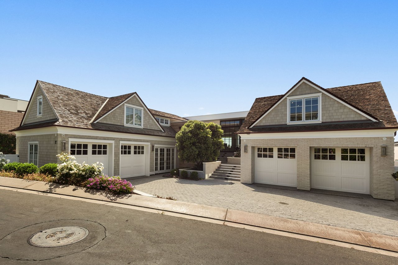 17 Coral Cove Way