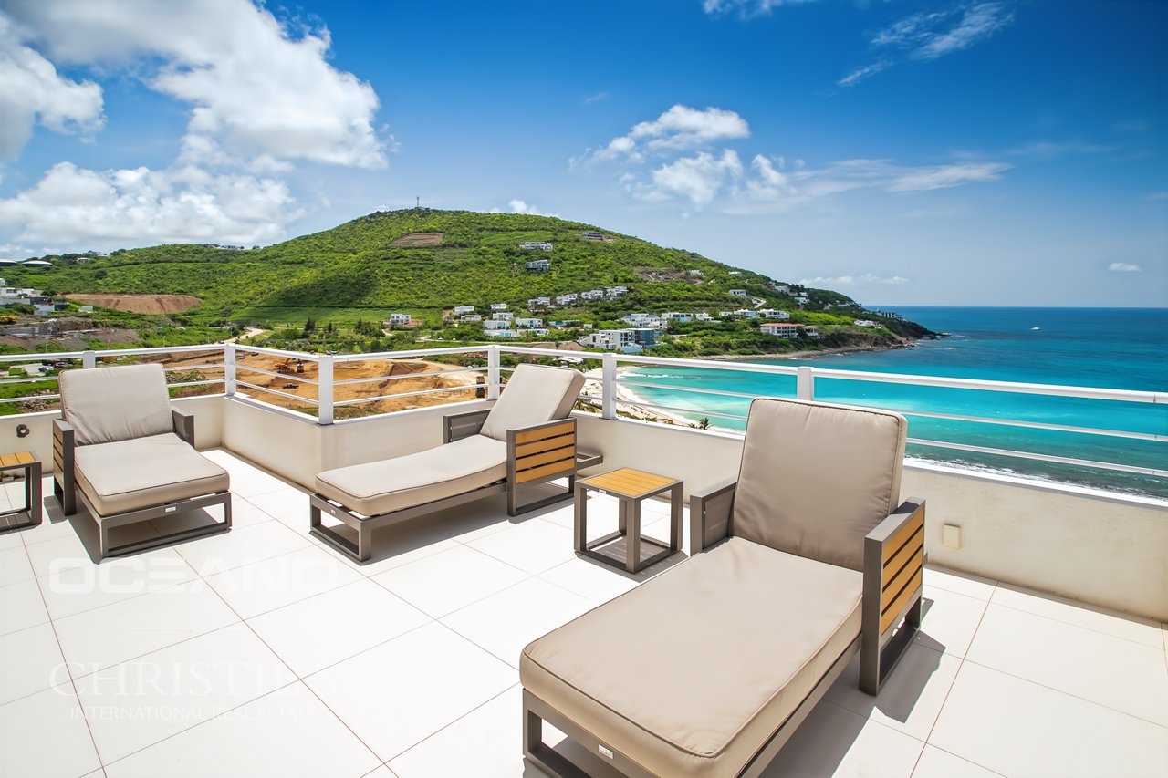 INDIGO BAY - ROOFTOP VILLA WITH OCEAN VIEW