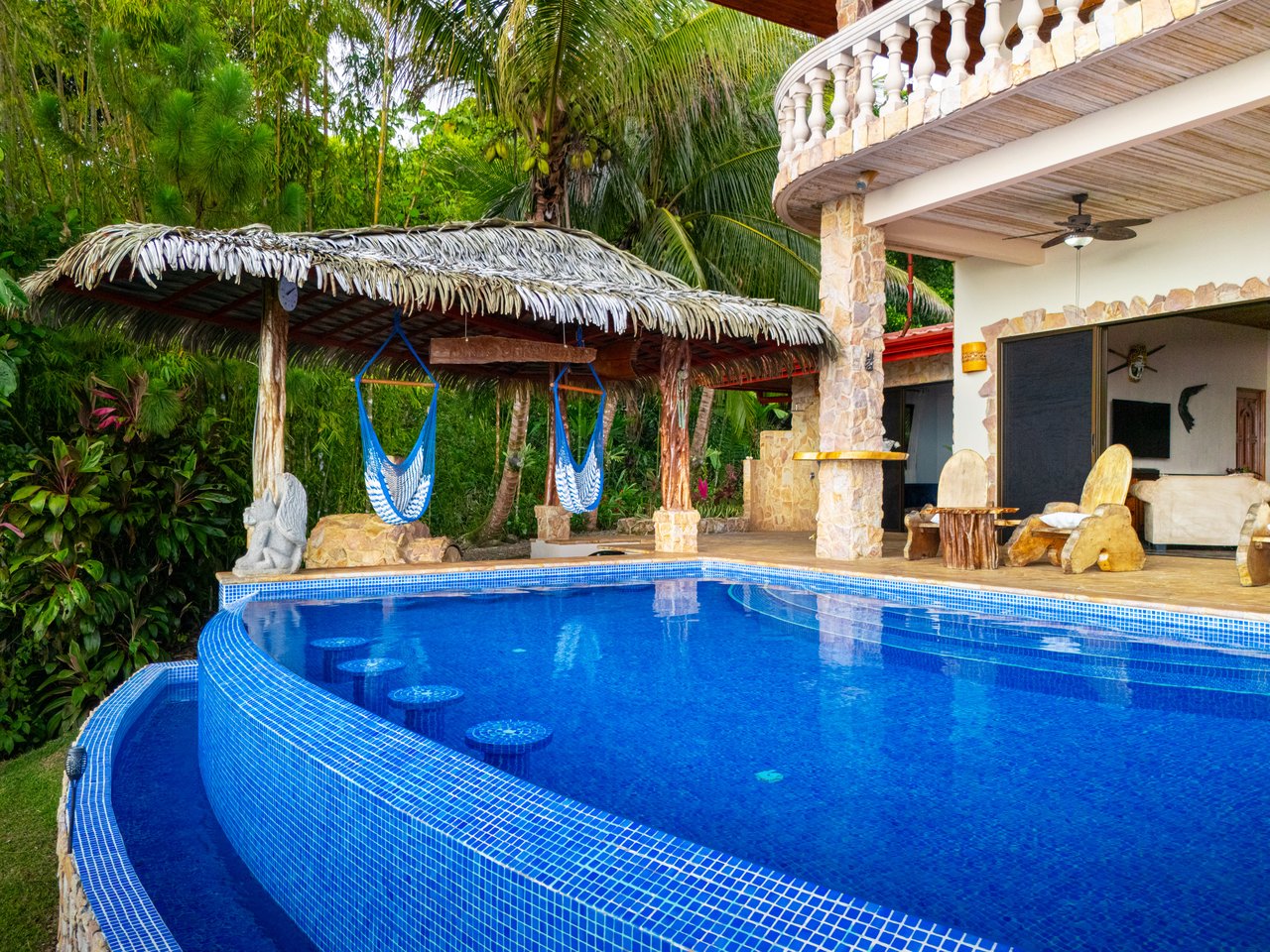 Castillo Puesta del Sol, Escalares - 