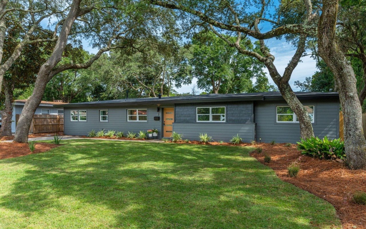 7 SE Waynel Cir