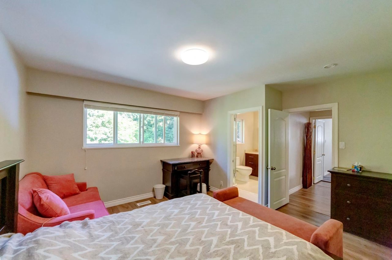 2482 Edgemont Blvd