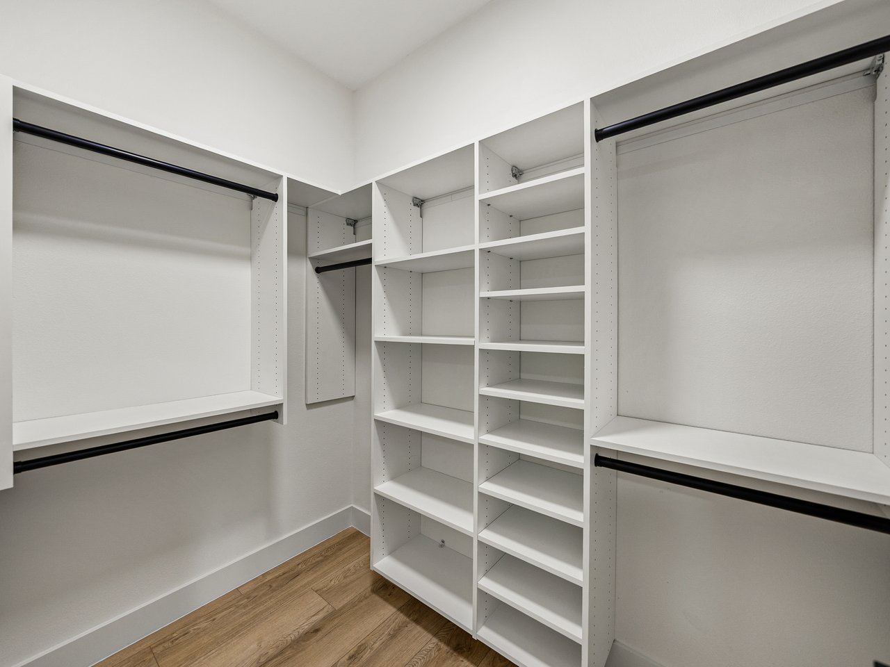 14069 Grandeur Way