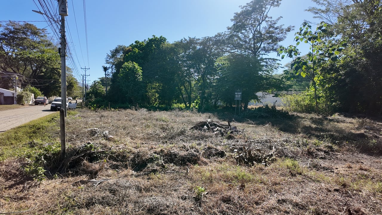 SURFSIDE LOT WITH WATER METER 