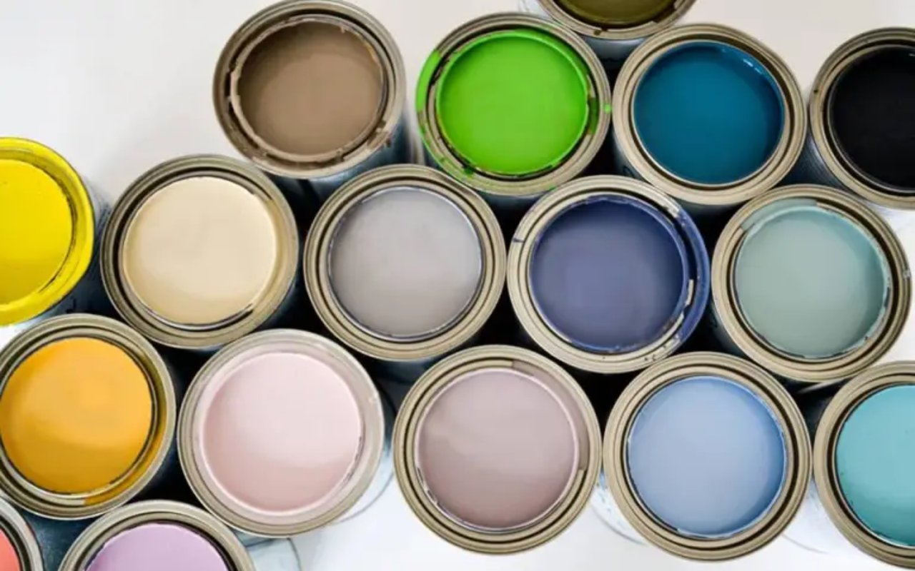 Updating your Kitchen Cabinets with Chalk Paint