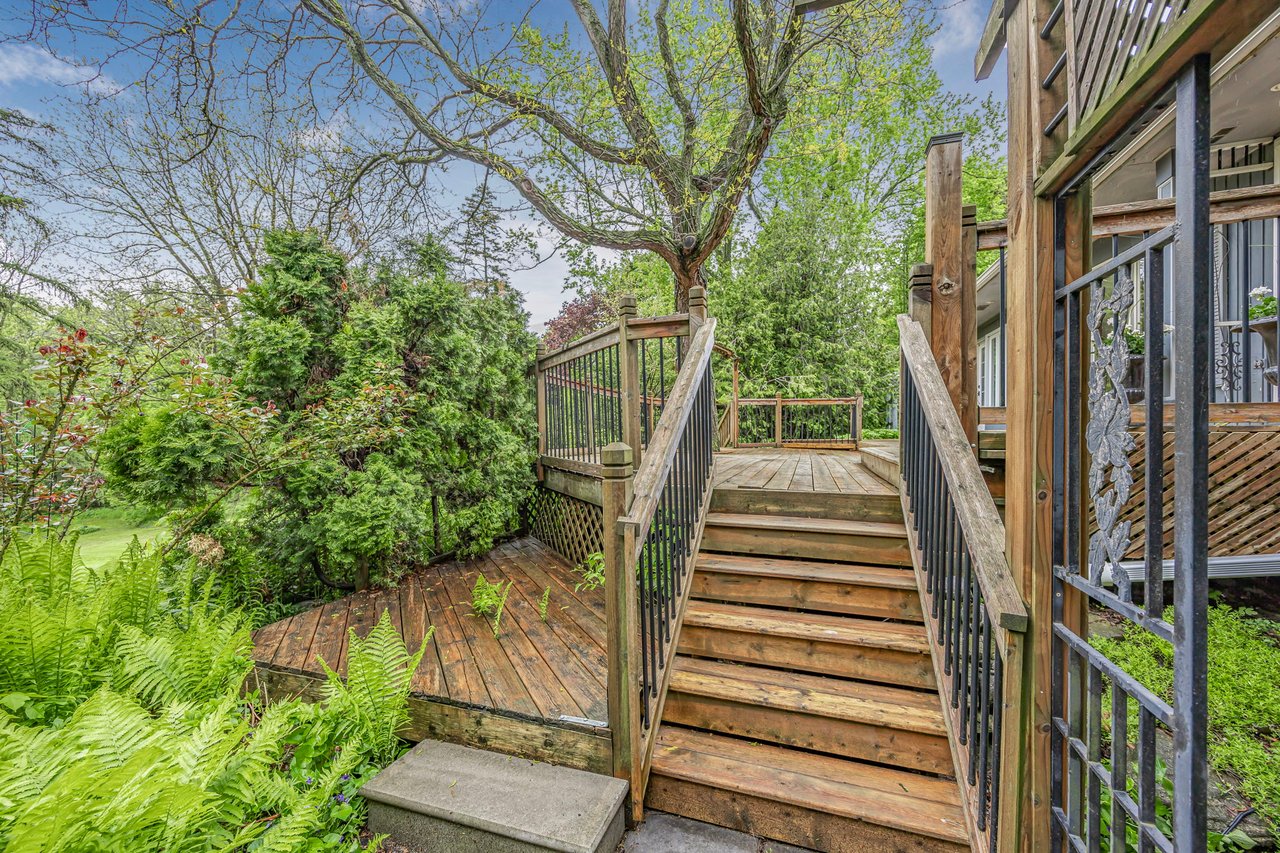 55 Old Church Road, King