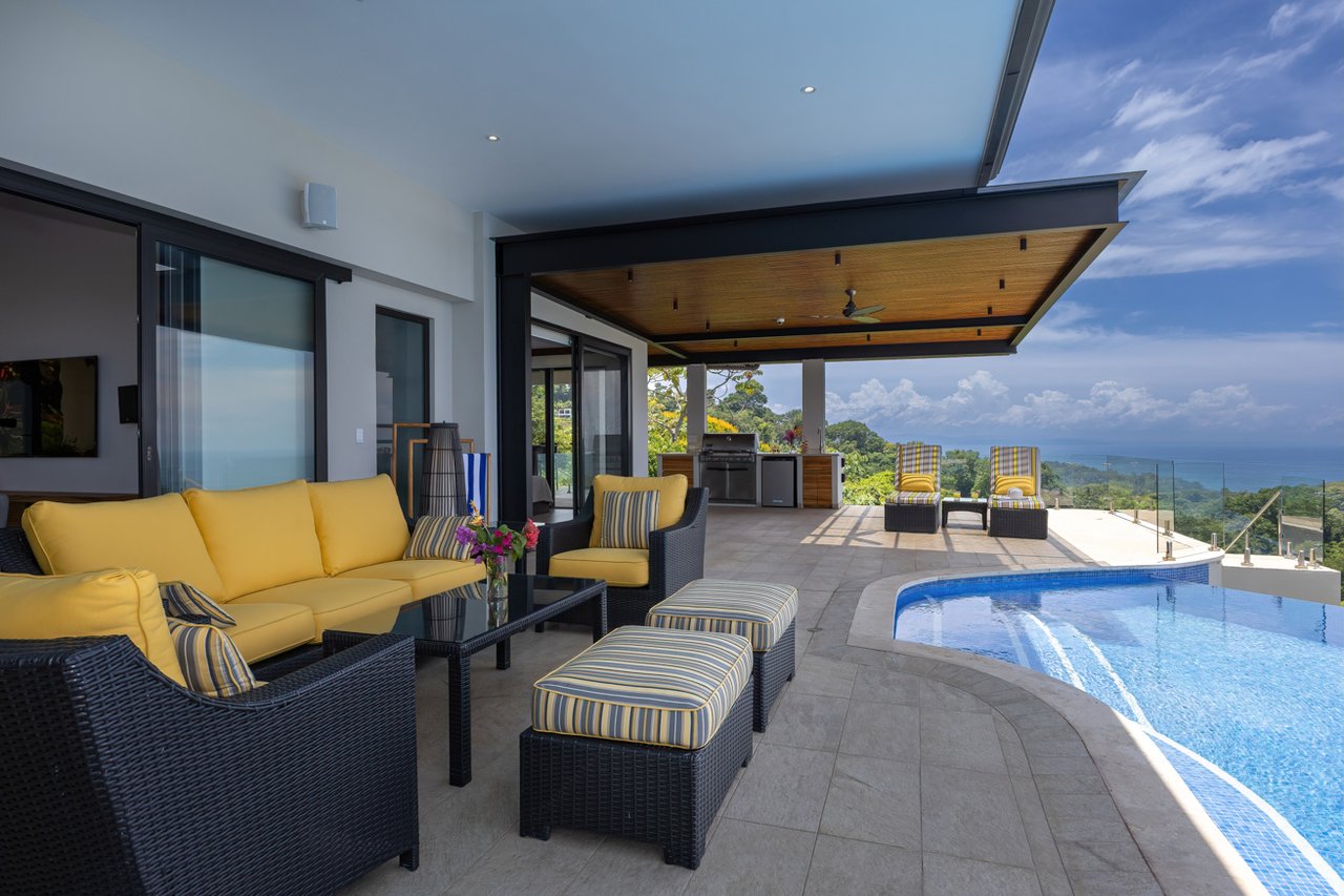 Luxury Ocean View Home in Ojochal Costa Rica | Infinity Pool & Sunset Views