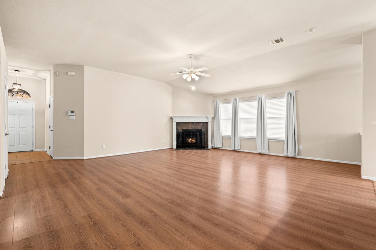 226 Fresno Springs