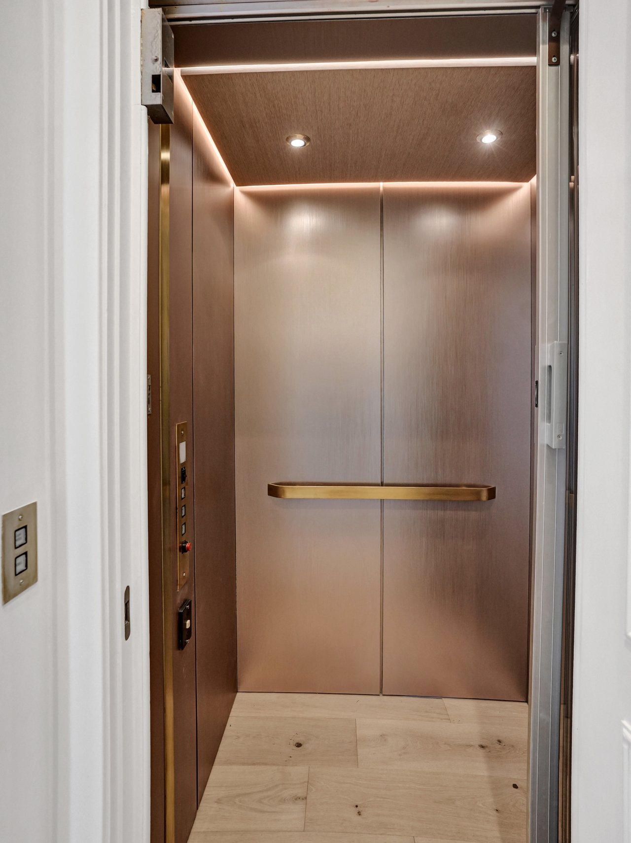 30  S Compass Dr