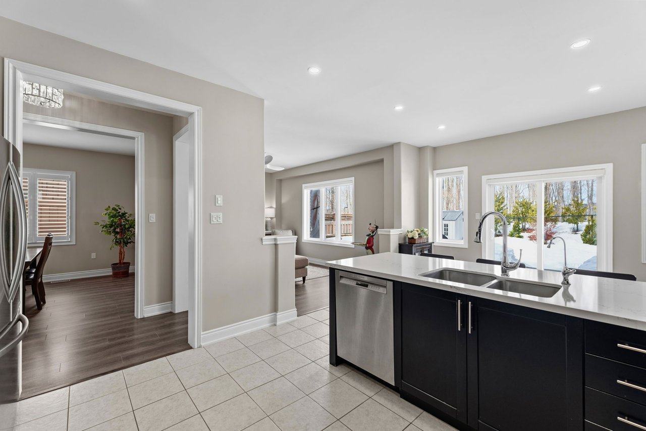 2998 Annalysse Drive, Orillia