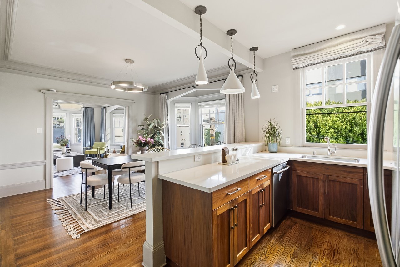 Edwardian Elegance, Reimagined