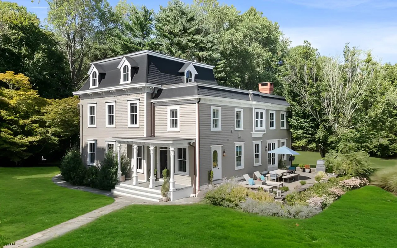 1579 Cross Highway, Fairfield, CT 06824