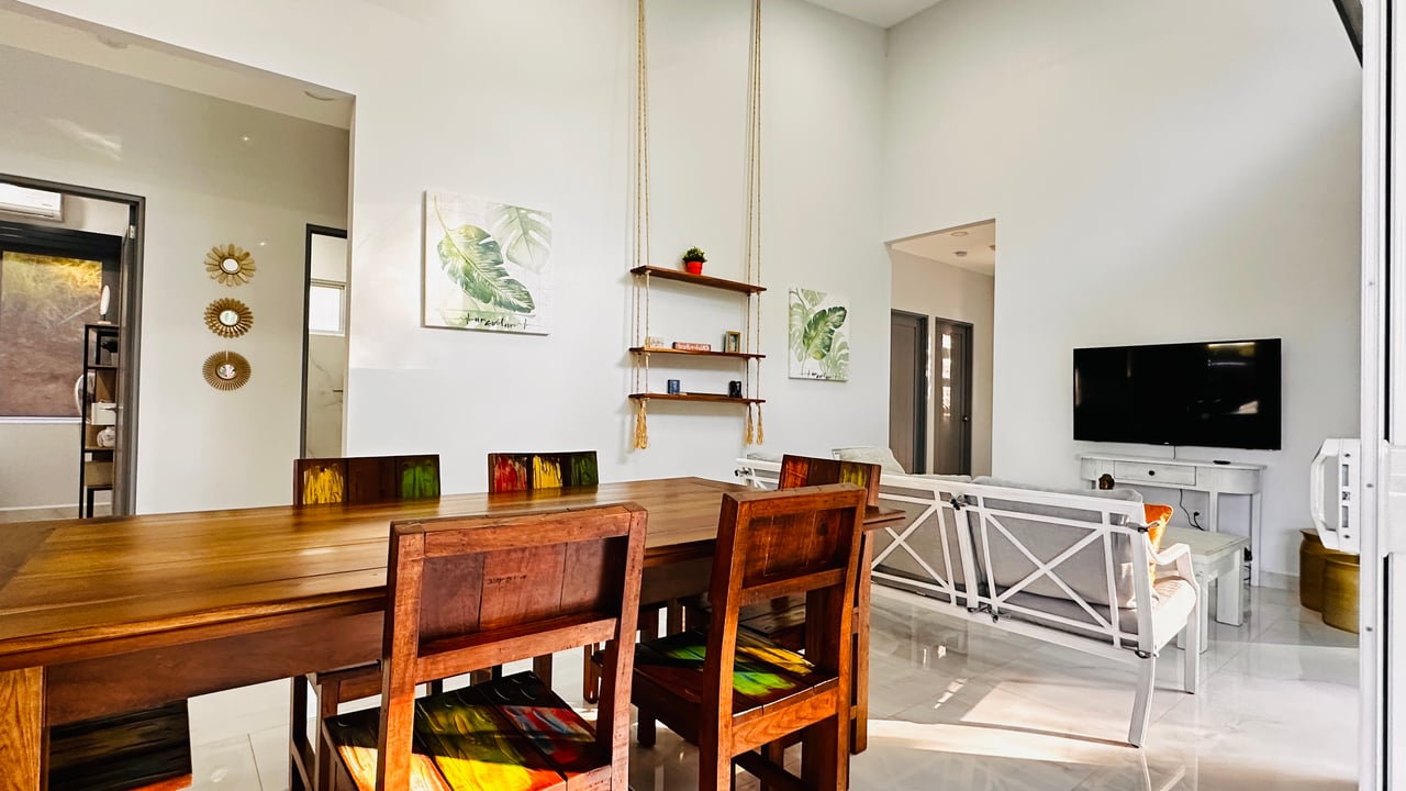 Perfect for Families or a Peaceful Retirement, Uvita Pacific Ocean Town