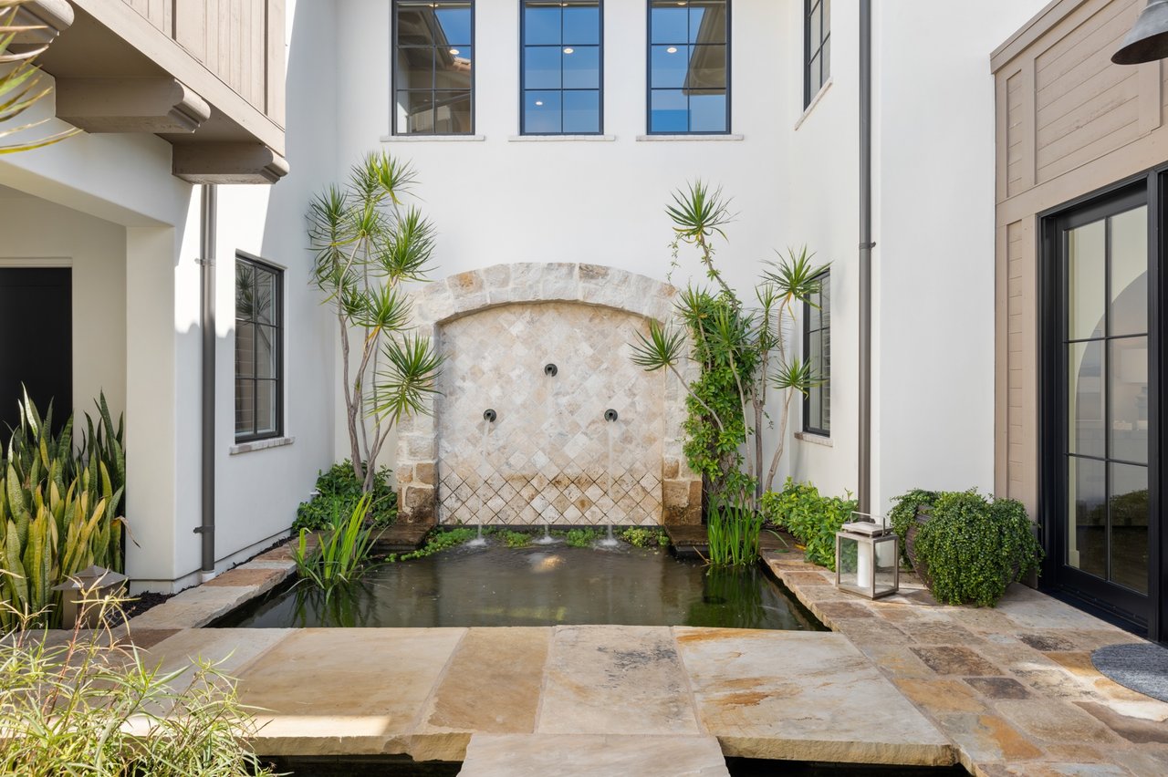 Coastal Luxury in Crystal Cove