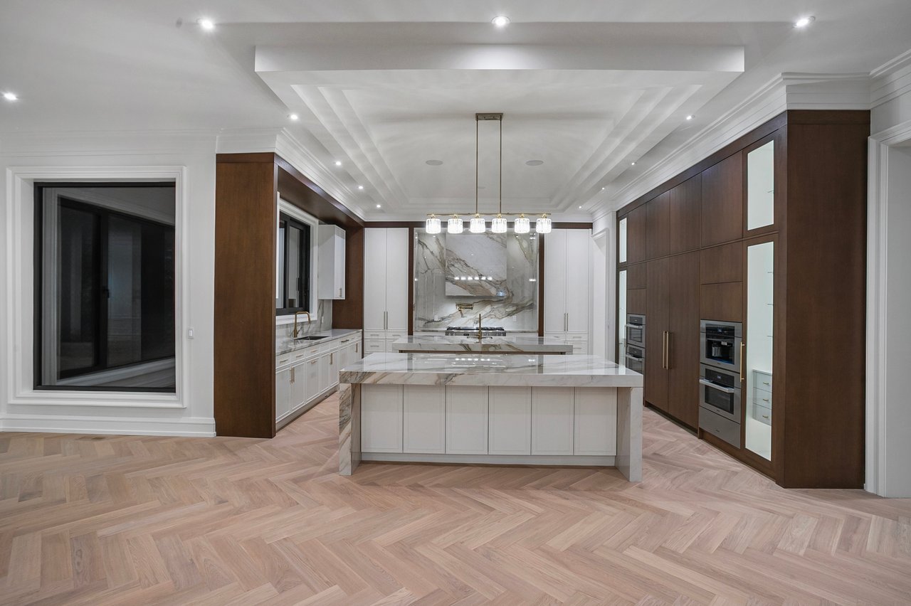Architecturally Iconic Estate