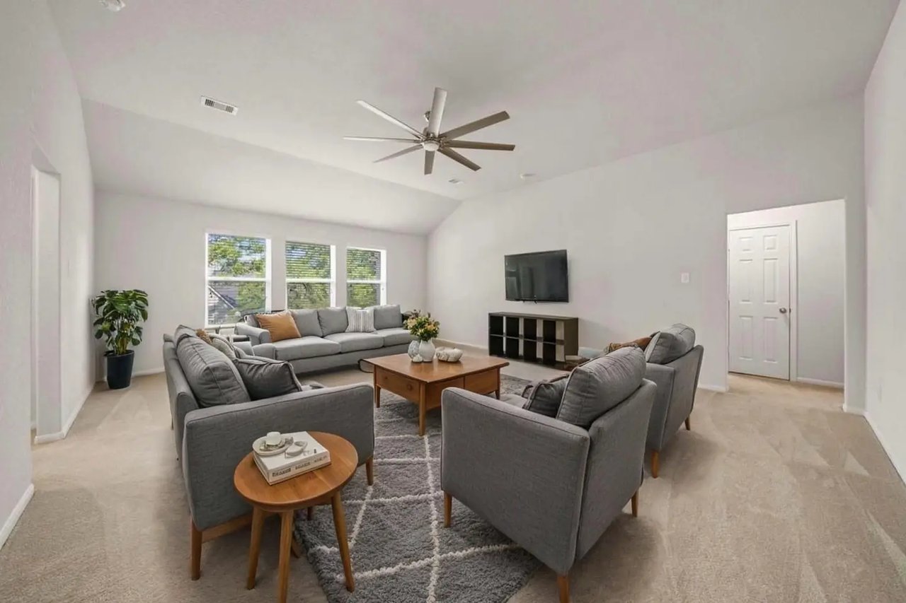 20738 Quartz Creek Ln