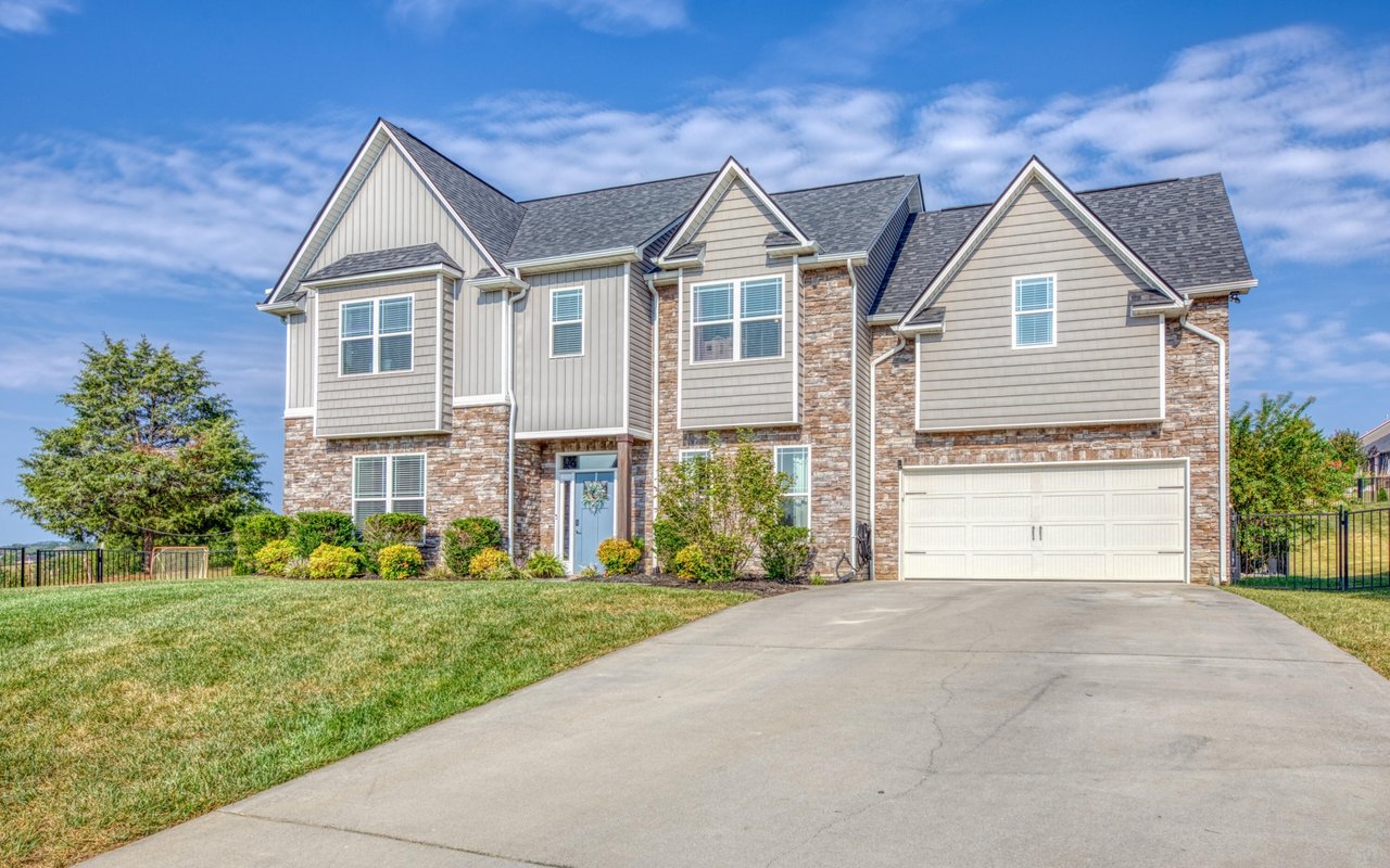 Wallace Luxury Spotlight | 11325 Orvis Lane Knoxville, TN 37932