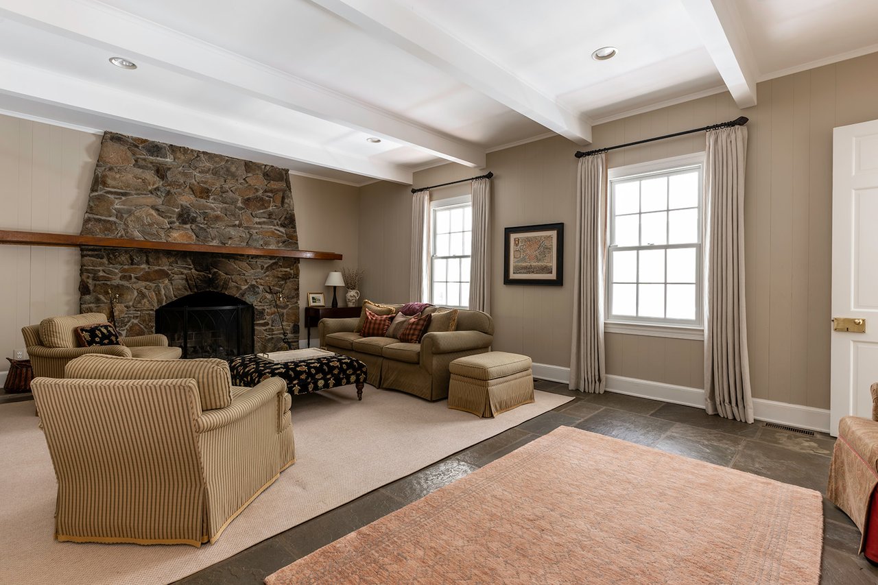 1306 Bishop Lane