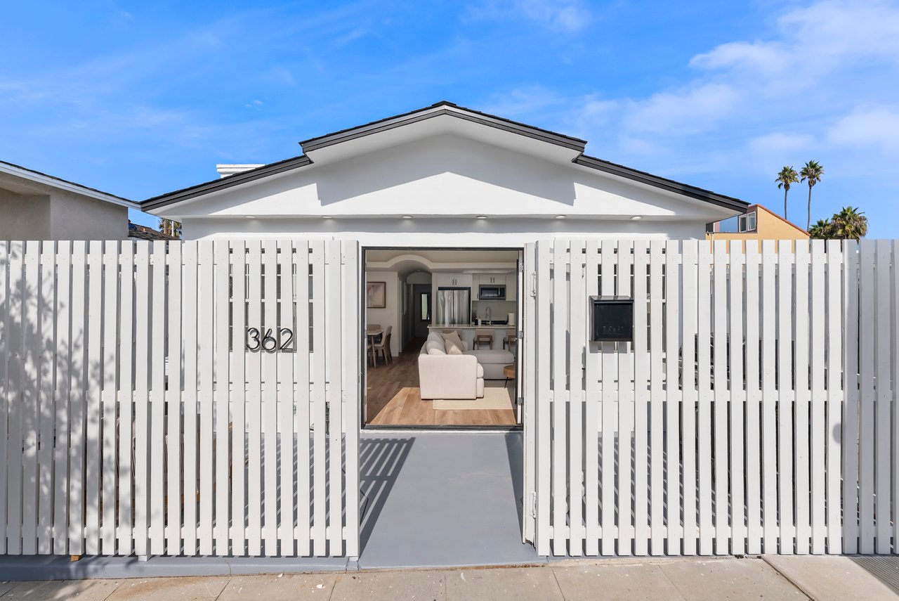 362 Gravilla St