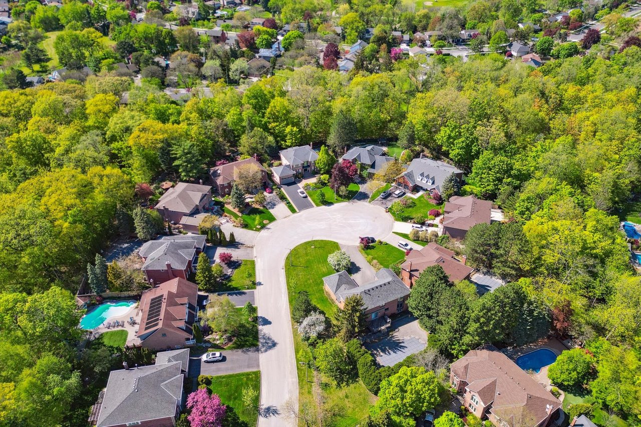 1662 Roundleaf Court