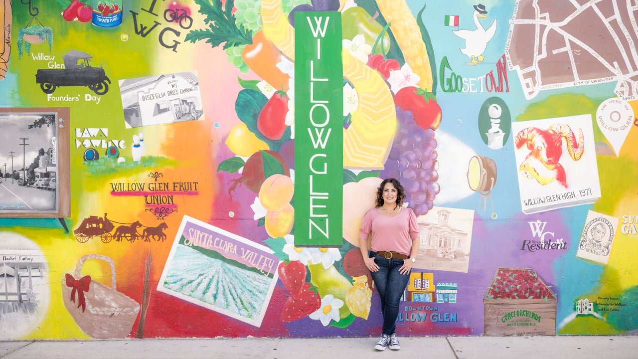 Julie Januario Has a Website!!