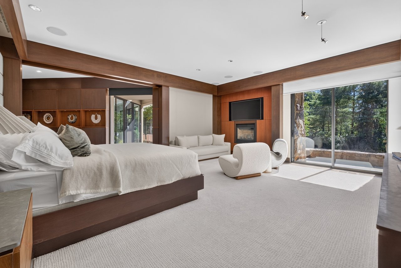 15 Horseshoe Road (Long Island)