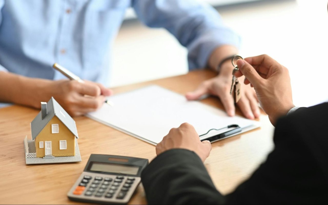 Real Estate Lingo Decoded: What Those Buzzwords Actually Mean