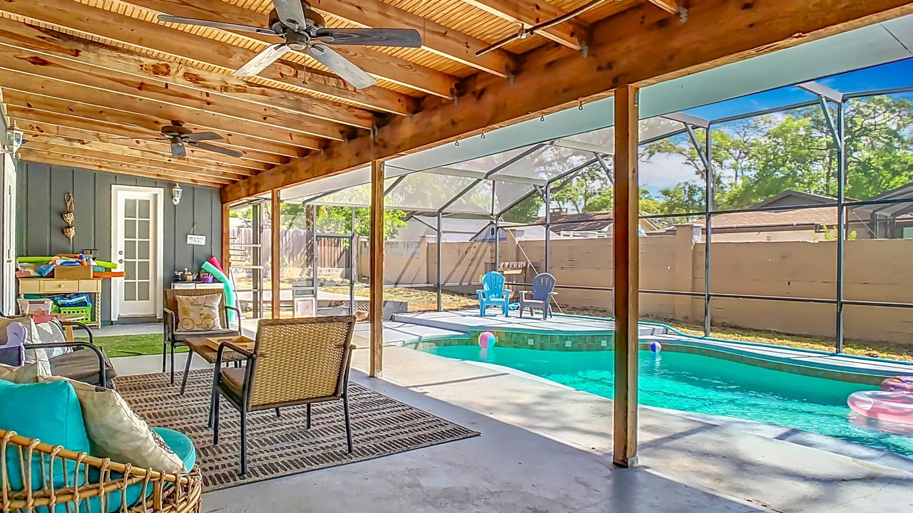 Peaceful 5-Bedroom Home in Altamonte Springs