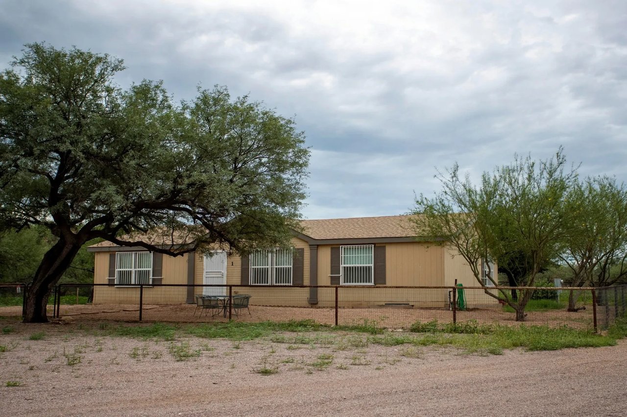 3155 W Elephant Head Rd