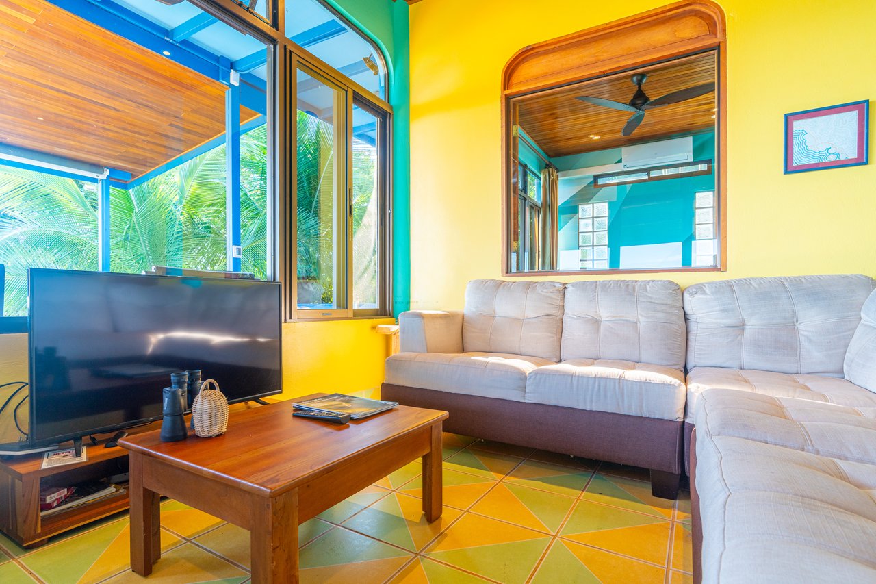 Casa Vista Harmonia, Legendary Ocean Views and Sustainable Living!