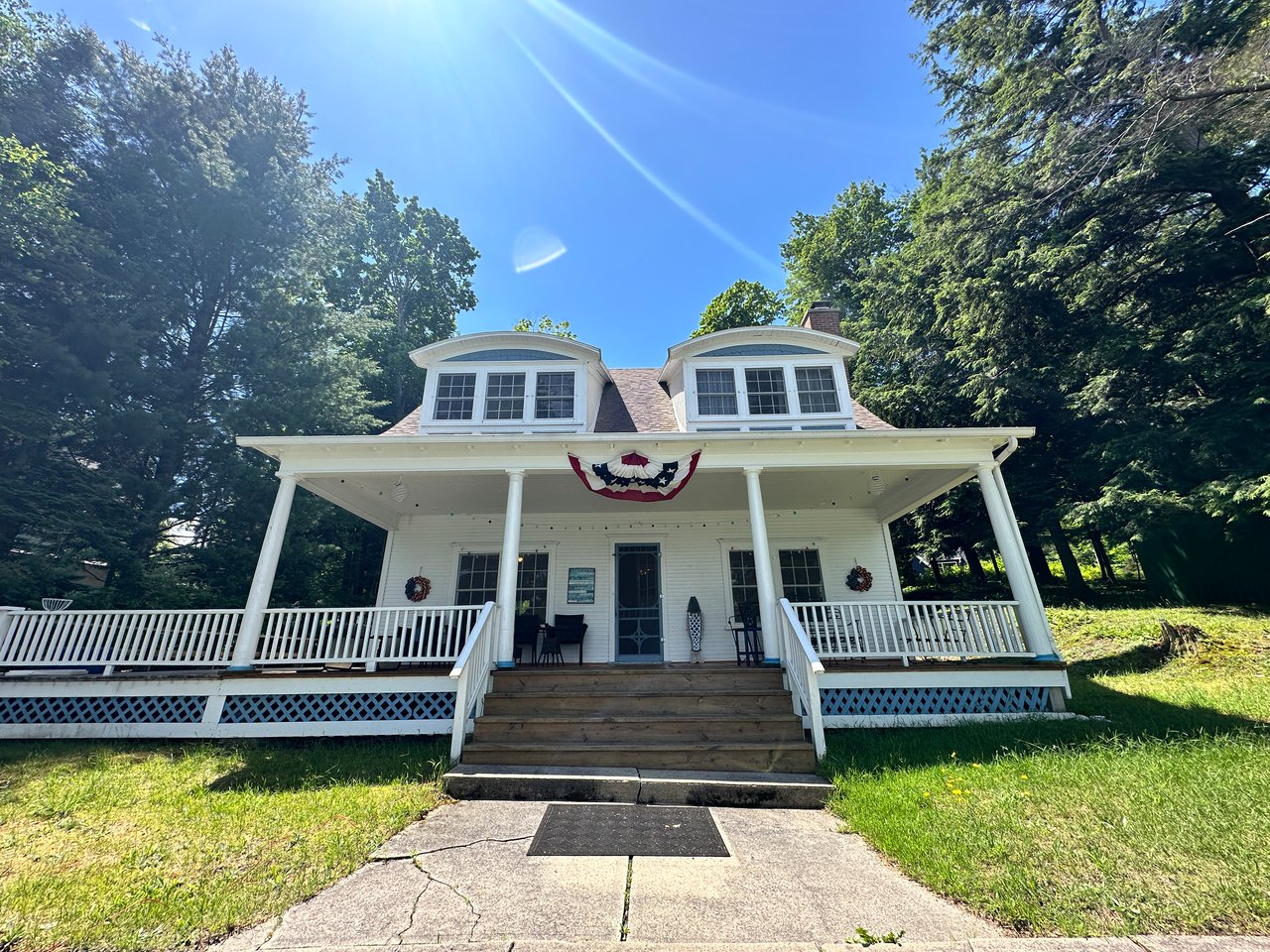 Forest Ave, Walloon Lake
