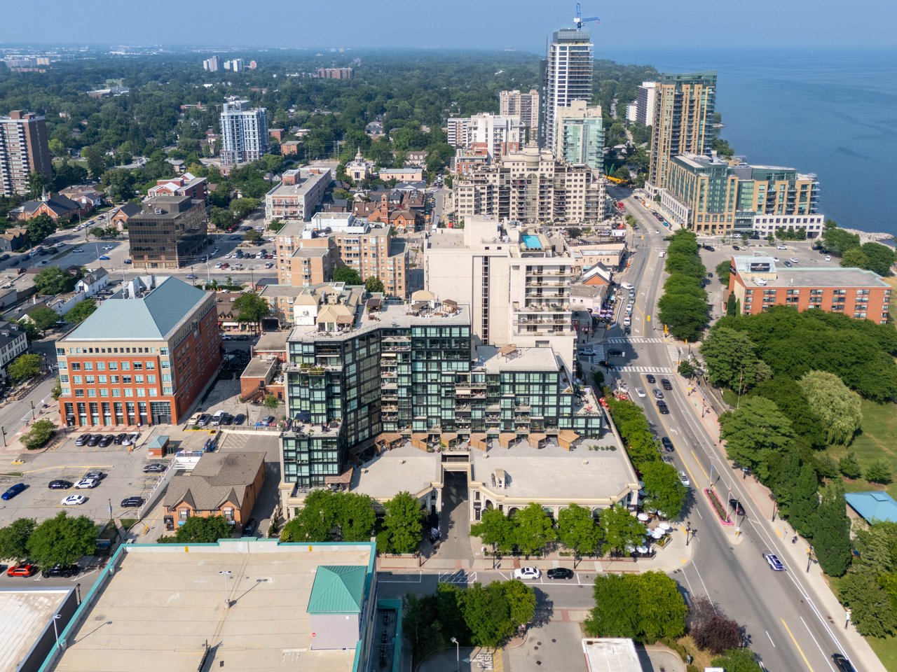 1103-415 Locust Street, Burlington