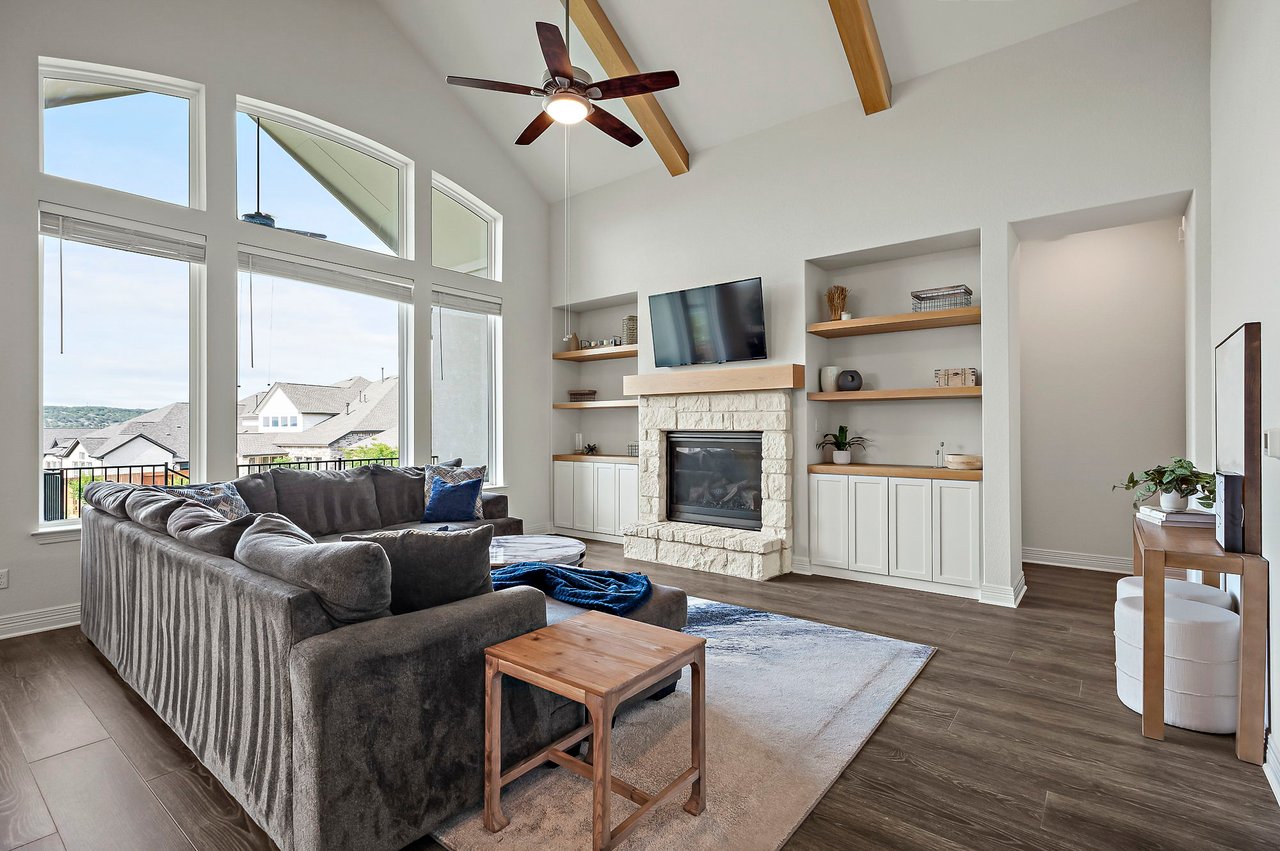 Contemporary Sweetwater Stunner