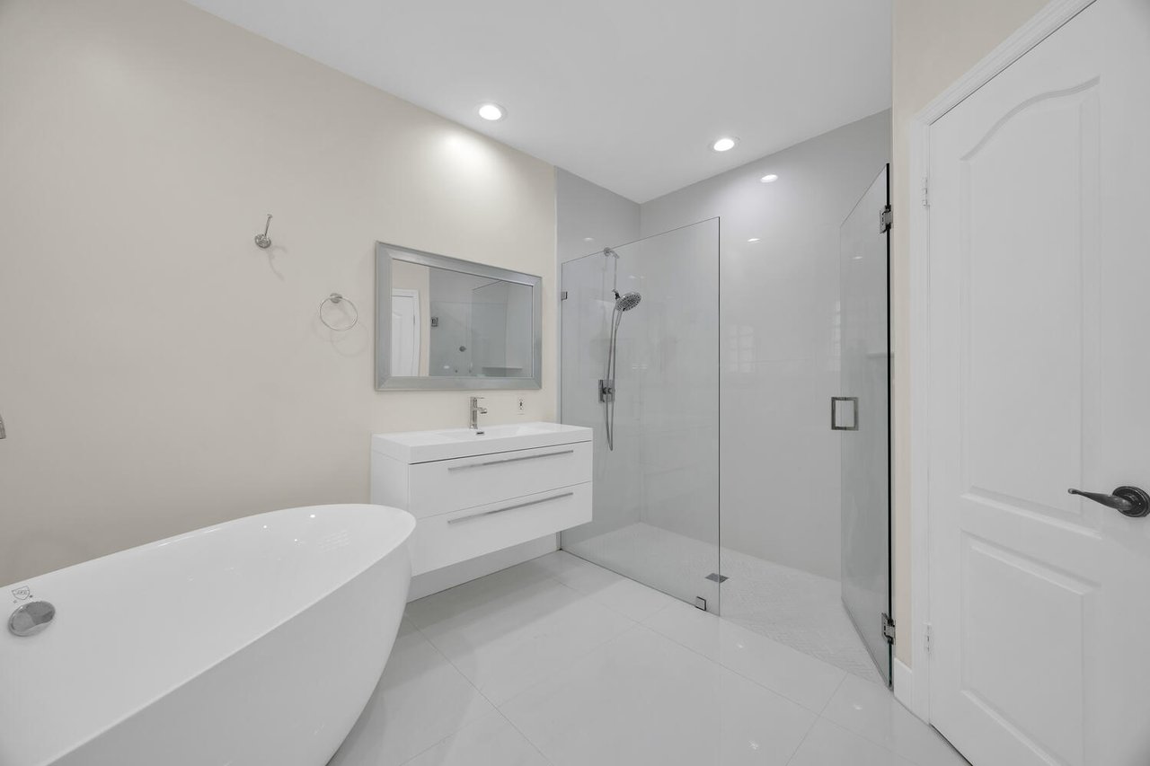 Just Listed at Costa Verde in Doral