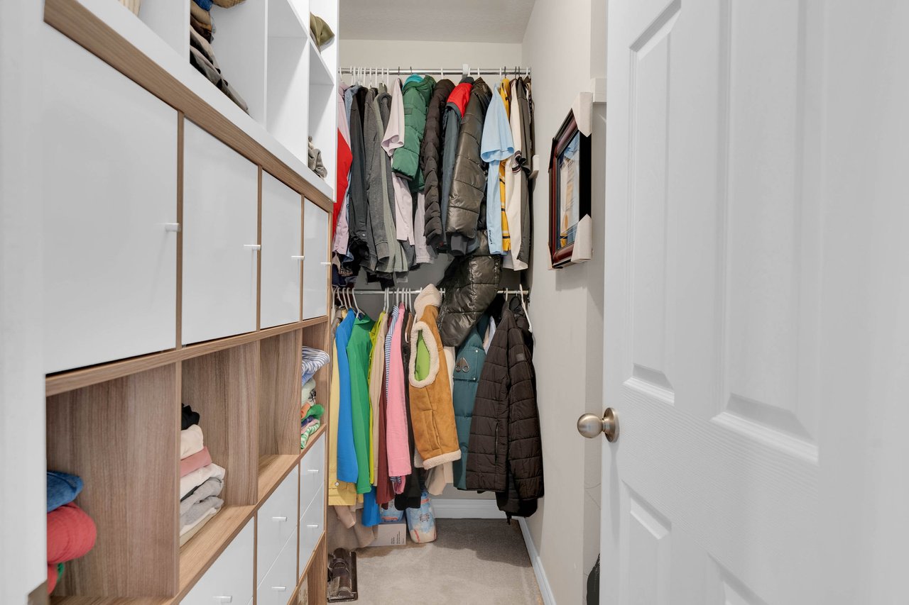 73 Medici Lane Unit: 5