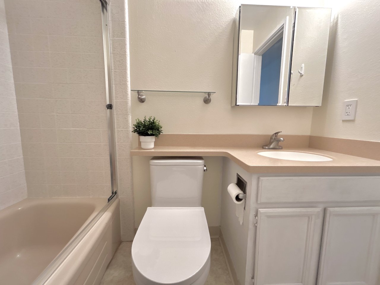 280 Easy Street Unit #210