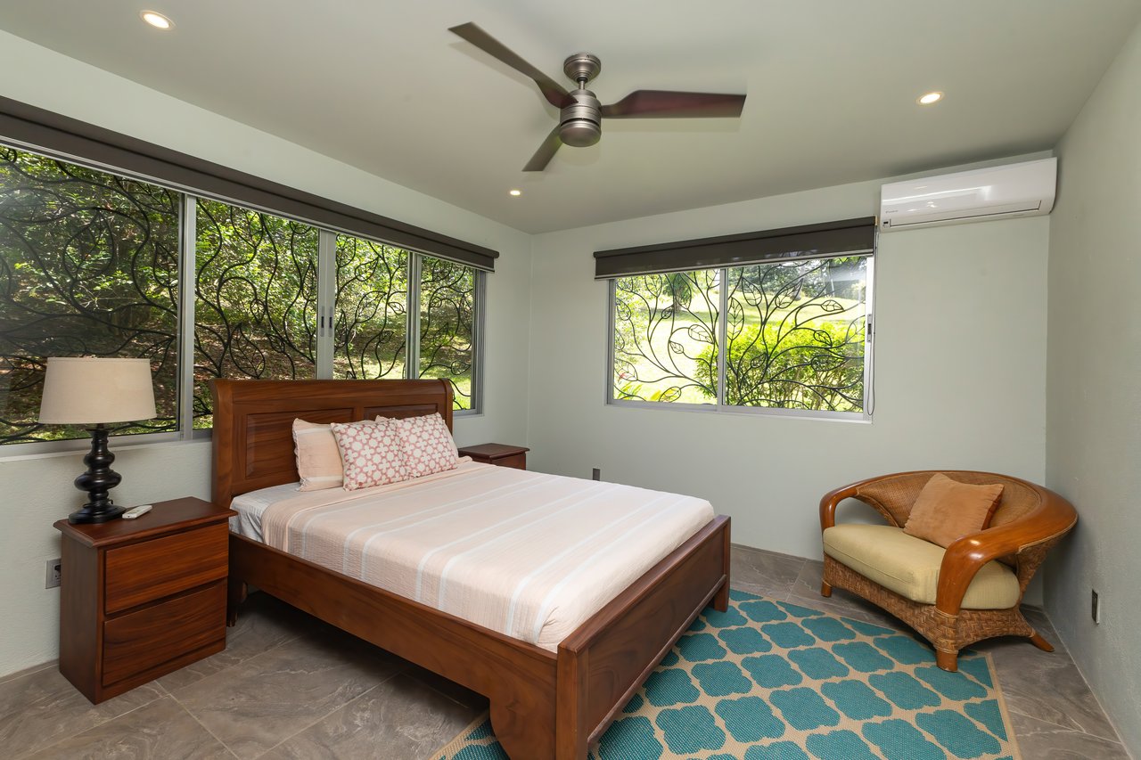 Casa Del Lago With Guest Apartment 