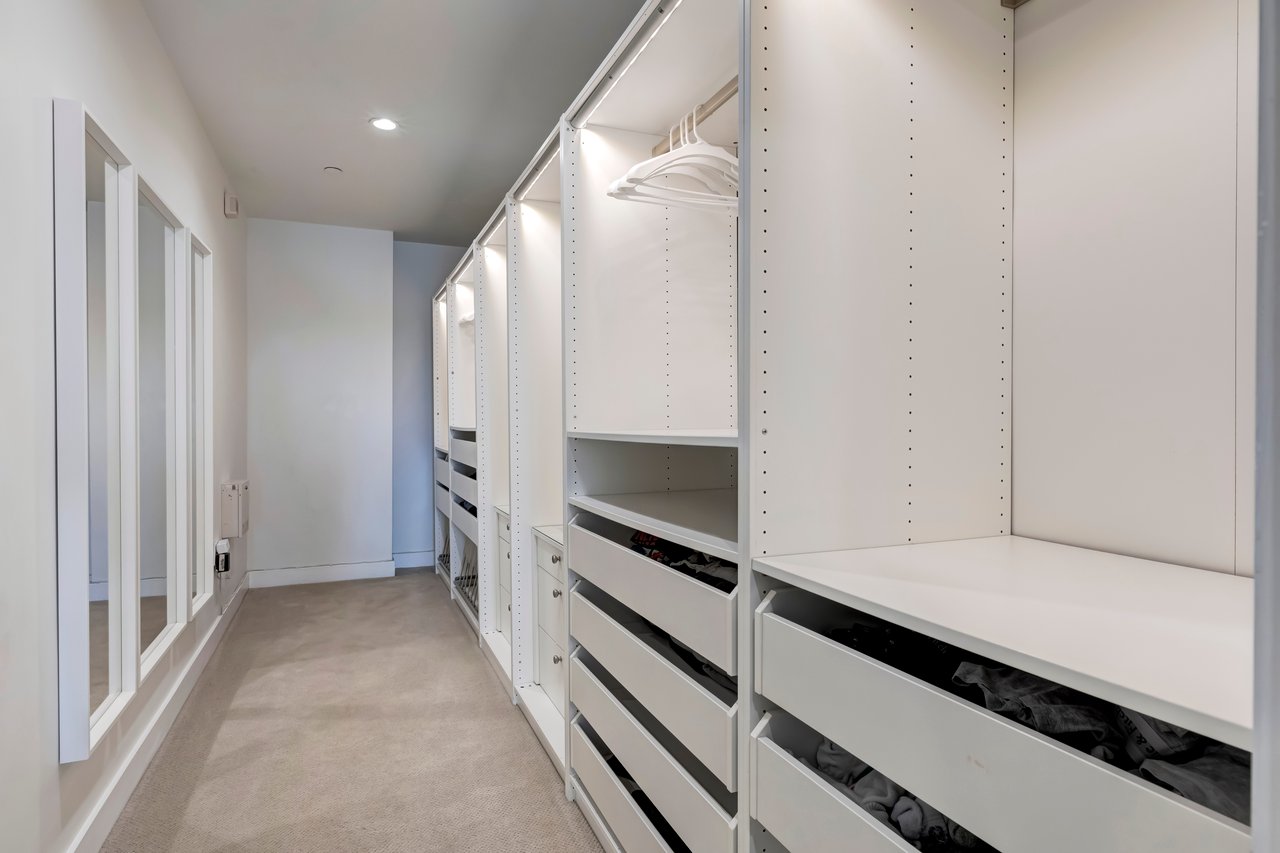 855 N Croft Ave Unit: 306, West Hollywood