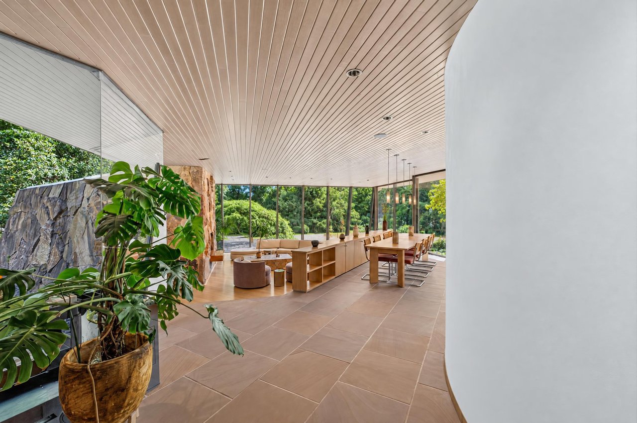 15 Horseshoe Road (Long Island)