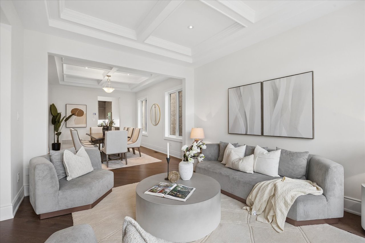 72 Silk Twist Drive, East Gwillimbury